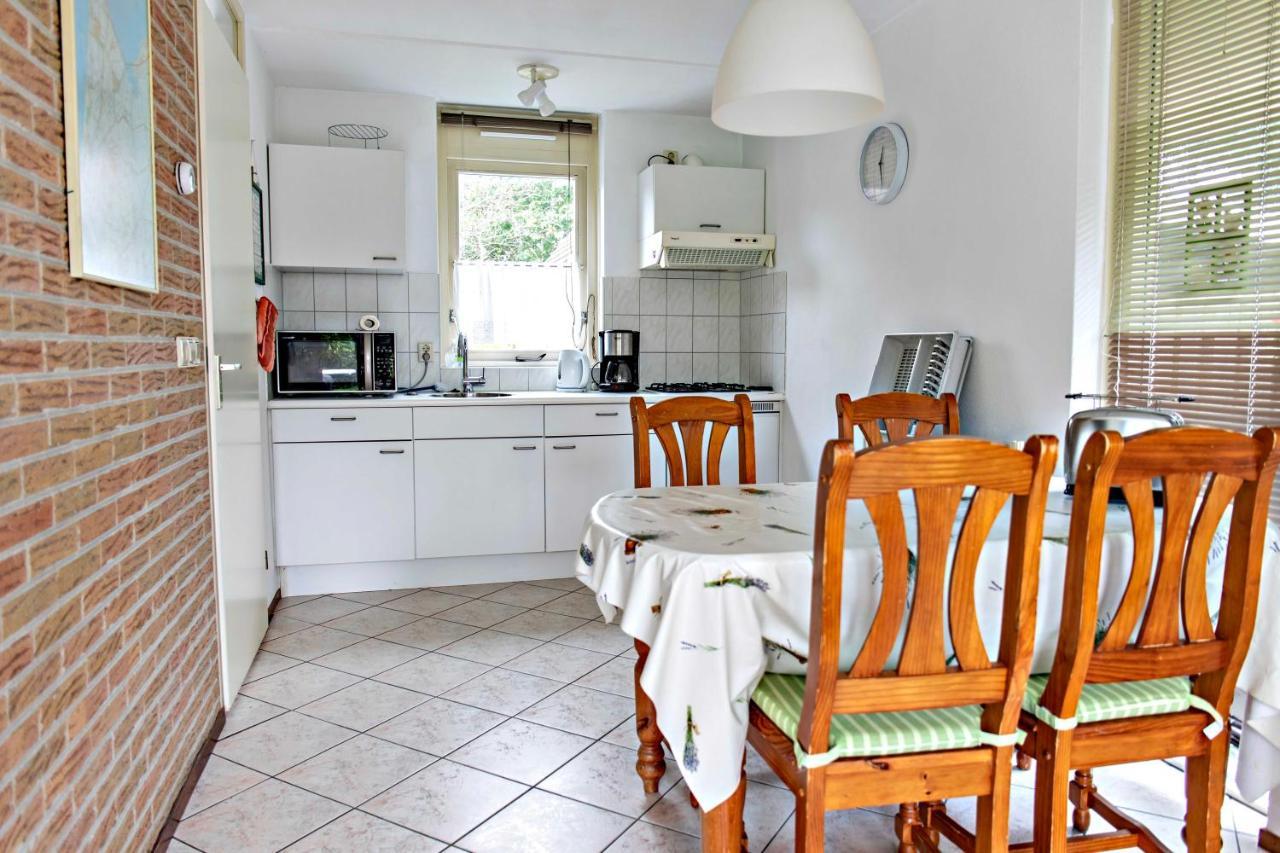 Bungalow 40 Op Recreatiepark De Wielen Sint Maarten Kültér fotó